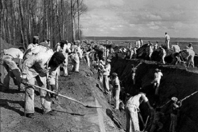 schiavi ai lavori forzati -